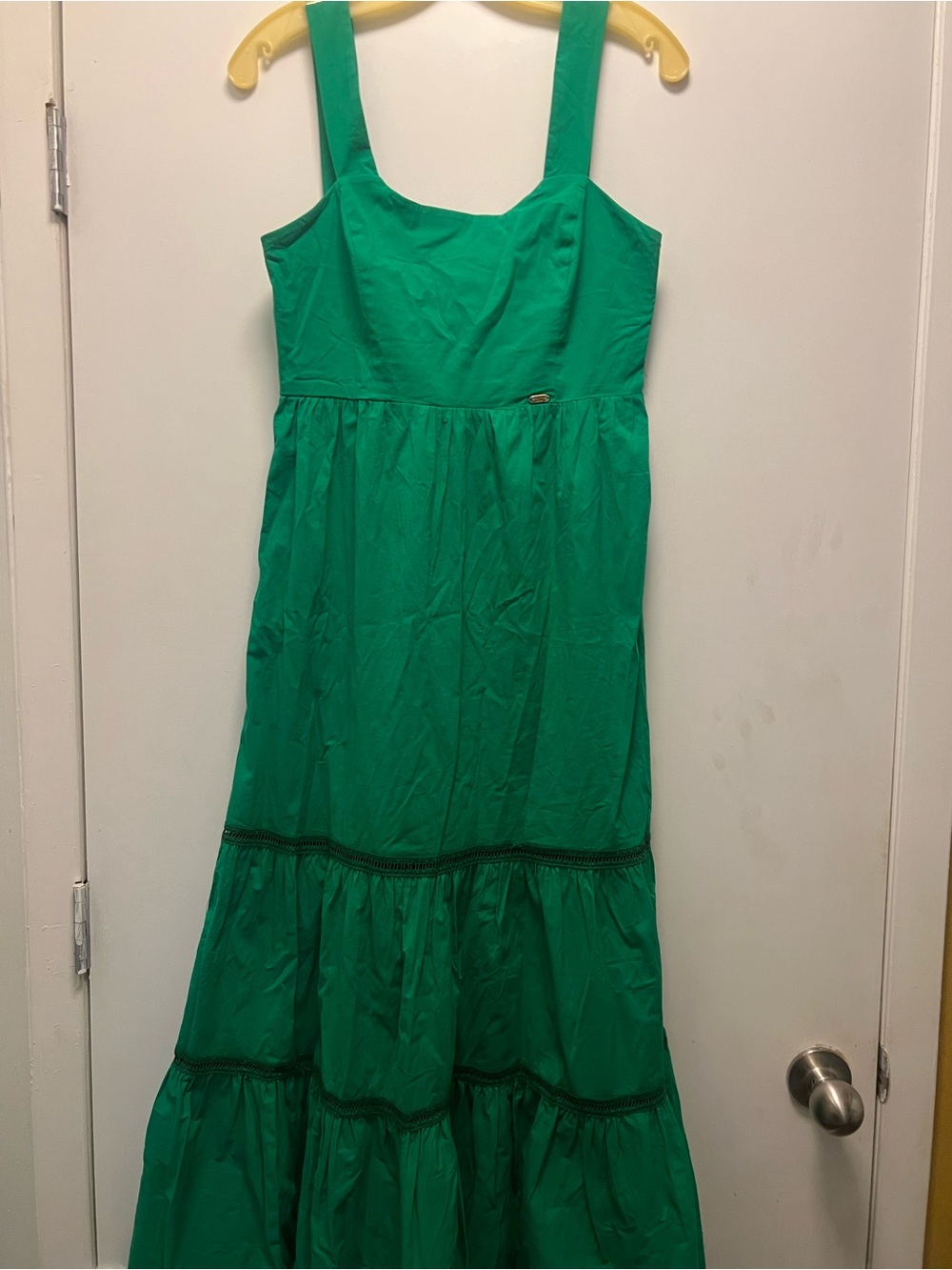 Sleeveless Green Tiered Casual Maxi Dress